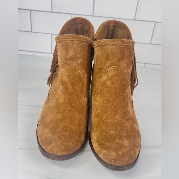 MINNETONKA BROWN SUEDE FRINGE BOOTIES SIZE 7.5 - Picture 11 of 11